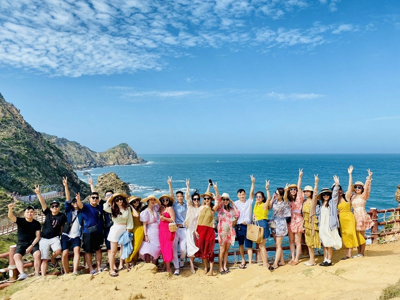 Tổ Chức Tour Quy Nhơn Trọn Gói – Xe Riêng, Hướng Dẫn Viên, Ăn Uống Chuẩn